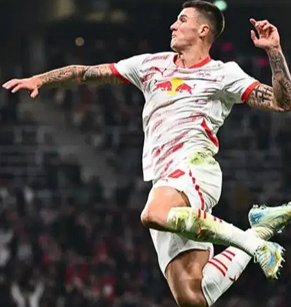 曼聯(lián)鋒將舍什科自曝童年趣事：從門(mén)將到前鋒的蛻變之路