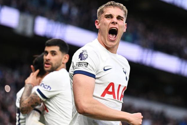 英超熱刺VS水晶宮：范德芬染紅，熱刺紅牌數(shù)居聯(lián)賽前列